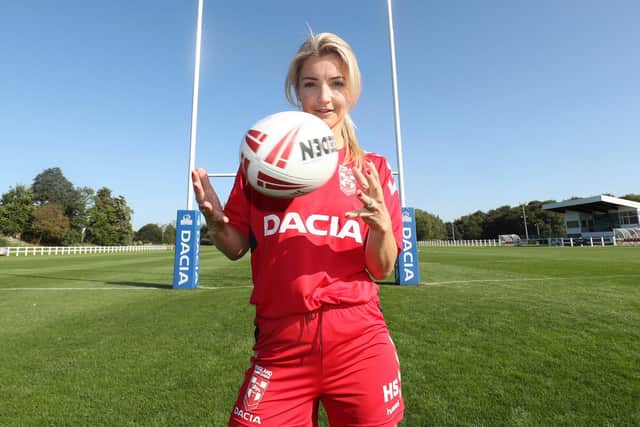 BIG FAN: Helen Skelton, pictured at an England women's rugby league training session at Weetwood Hall in 2019, is determined to grow the appeal of the sport through Channel 4's coverage of Super League. Picture by Paul Currie/SWpix.com
