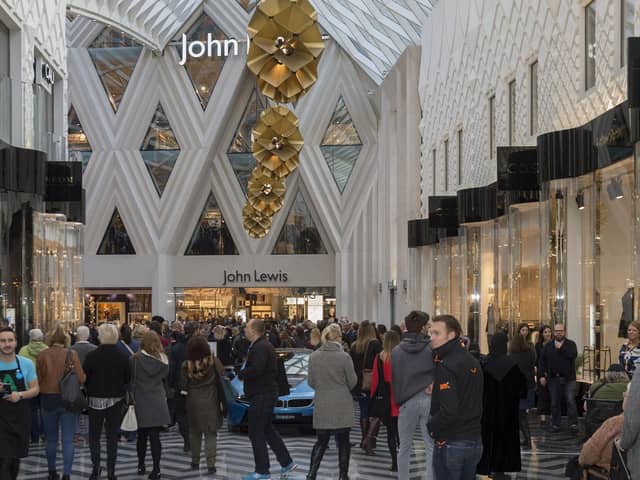 Hammerson has confirmed it is in talks over the possible sale of Victoria Gate and Victoria Quarter shopping centres for £120m