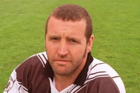 David Fell played professional rugby league for Rochdale and Salford in the 1990s