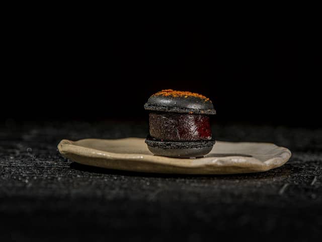 Boudin noir macaron with black walnut.