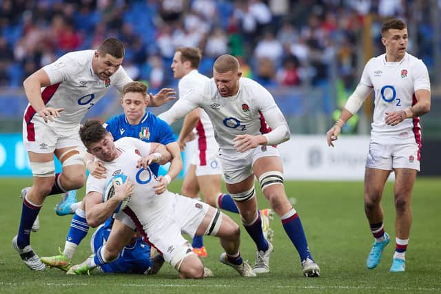 Tom Curry of England is tackled by Stephen Varney of Italy during the Guinness Six Nations match between Italy and England at Stadio Olimpico on February 13, 2022 in Rome, Italy. (Picture: Emmanuele Ciancaglini/Ciancaphoto Studio/Getty Images)