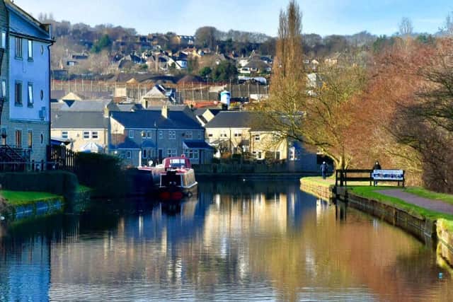 Apperley Bridge marina on the Leeds Liverpool canal . By Steven Sutcliffe