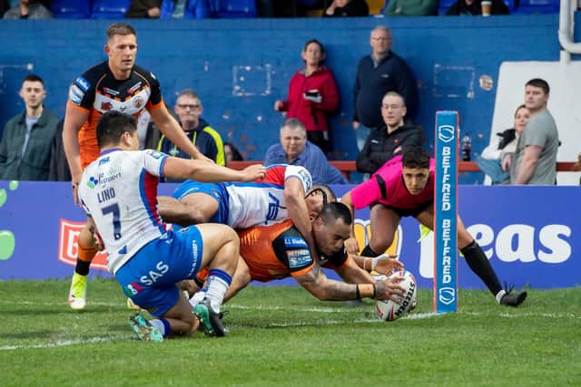 DERBY DEFEAT: Wakefield suffered another loss against rivals Castleford Tigers on Thursday night. Picture: Allan McKenzie/SWpix.com.