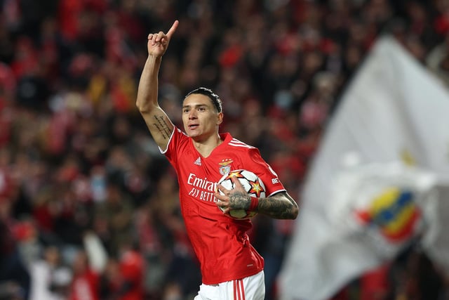 Newcastle have been keeping tabs on Benfica striker Darwin Nunez, the 22-year-old Uruguay international has been linked to Manchester United and Liverpool. (Mirror)