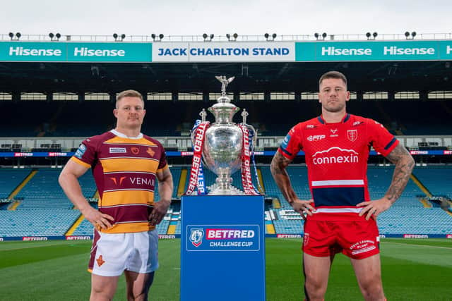 Luke Yates, left, and Shaun Kenny-Dowall pose with the Challenge Cup trophy. (Picture: SWPix.com)