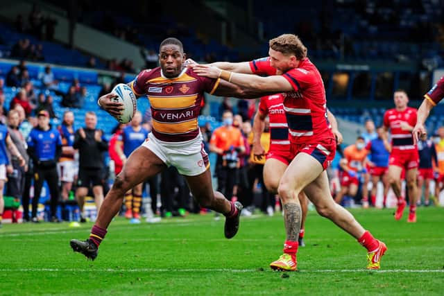 Jermaine McGillvary holds off Ethan Ryan to score a sparkling try. (Picture: SWPix.com)