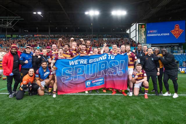 Huddersfield celebrate the Challenge Cup win over Hull KR. (Picture: SWPix.com)