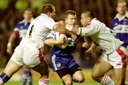 Willie Peters, centre, during the 2000 Super League Grand Final. (Picture: Getty Images)