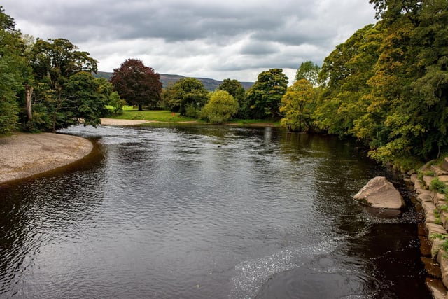 Ilkley has two areas. The Wharfe at the stepping stones has no classification, while the Wharfe at Cromwheel is poor, so bathing is not advised.