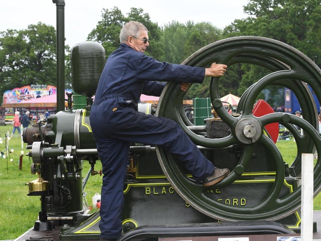 Sean Kenny with his 17HP Blackstone Hotbulb engine from 1907
