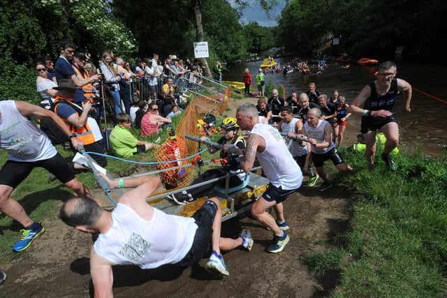 The event’s success means it has spawned imitators. There are now scores of other bed races in North America, Europe, South Africa, Asia and Australasia.