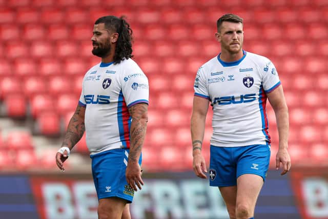 David Fifita and Lee Gaskell appear dejected at the end of the game at the AJ Bell Stadium. (Picture: SWPix.com)