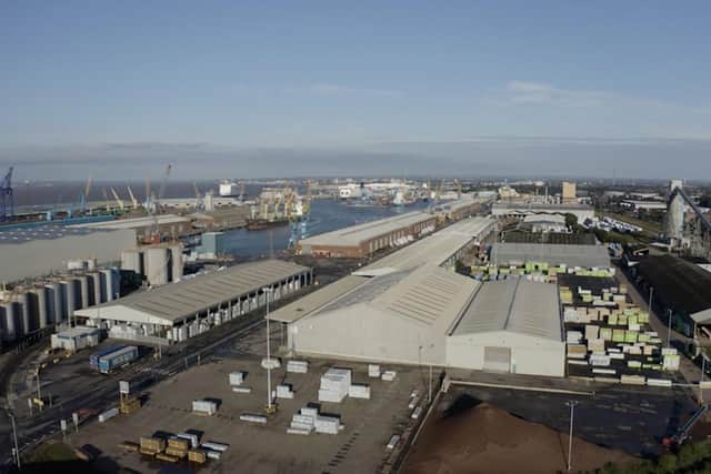 Hull's port