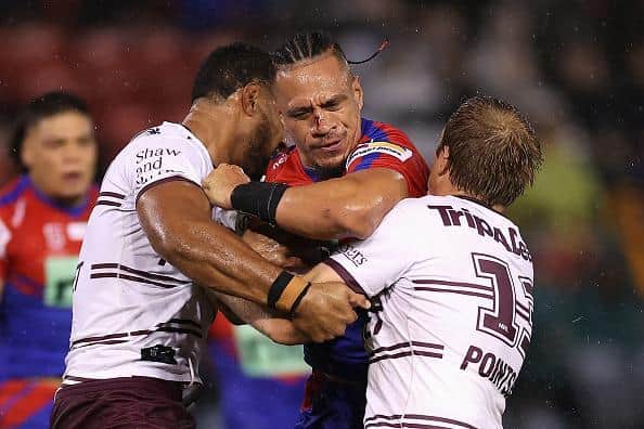 Sauaso Sue carries the ball against Manly Sea Eagles (Picture: SWPix.com)