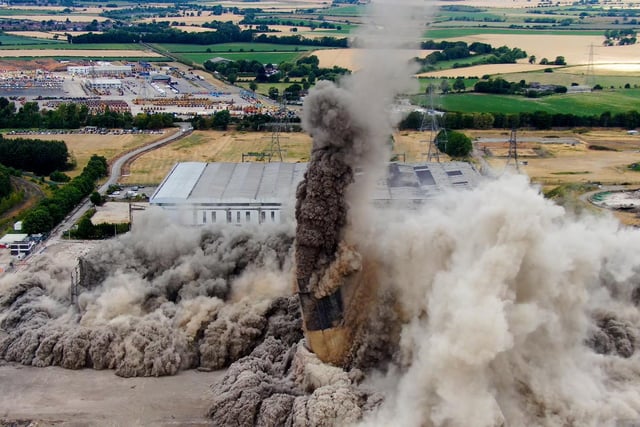 The 50,000-tonne steel framed Boiler House and 20,000-tonne 200m tall reinforced concrete Chimney were collapsed over a 10 second period. The works were overseen by Birmingham based demolition contractor DSM Demolition Ltd.