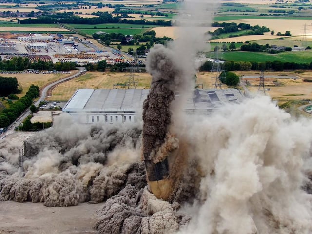 The 50,000-tonne steel framed Boiler House and 20,000-tonne 200m tall reinforced concrete Chimney were collapsed over a 10 second period. The works were overseen by Birmingham based demolition contractor DSM Demolition Ltd.