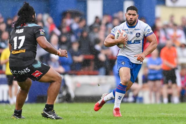 Kelepi Tanginoa takes the ball in against St Helens. (Picture: SWPix.com)