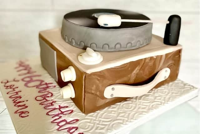 The record-themed 60th birthday cake