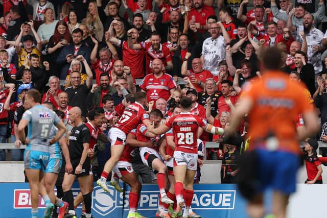 Leeds Rhinos were well beaten by Salford Red Devils in May. (Picture: SWPix.com)
