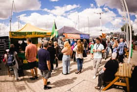HullBID’s summer of sensational food celebrations brough thousands of people to
the city’s Fruit Market area as the third of this year’s Hull Street Food Nights was
followed by the return of the Yum! Festival of Food and Drink.