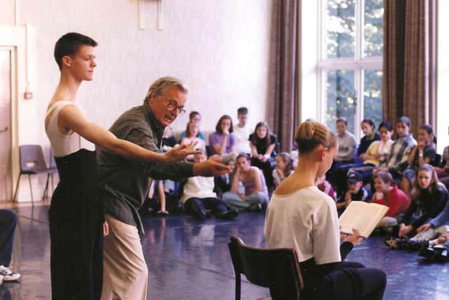 Lesley Collier, former Ballerina and Ballet Mistress at The Royal Ballet School, brings students to perform their graduate pieces. Marianela Núñez and Ivan Putrov, current international ballet stars, are amongst the performers. Ilkley Ballet Seminars