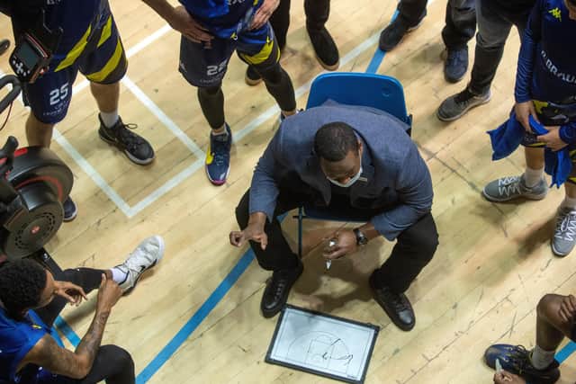 Atiba Lyons addresses his Sheffield Sharks team at a timeout (Picture: Bruce Rollinson)