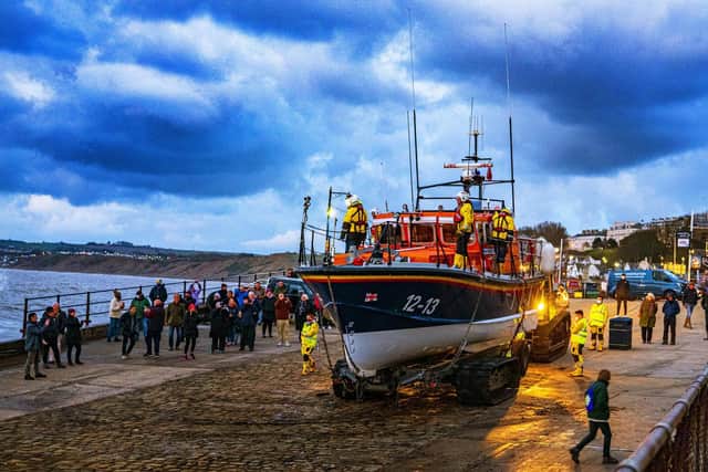 A fond farewell for the lifeboat
