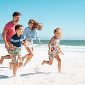 Icelolly.com is to join forces with TravelSupermarket to create a new holiday comparison business.