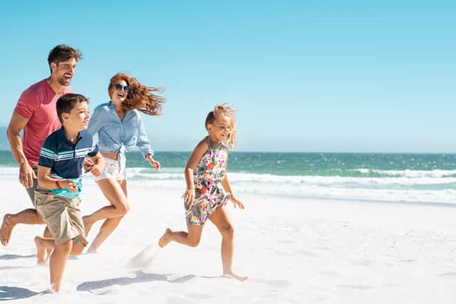 Icelolly.com is to join forces with TravelSupermarket to create a new holiday comparison business.