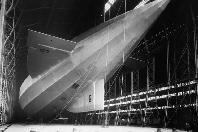 29th November 1929:  The first public view of the completed R100 airship in a hangar at Howden, Yorkshire.  (Photo by S. R. Gaiger/Topical Press Agency/Getty Images)