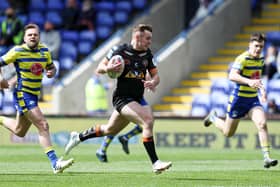 Castleford Tigers' Jake Trueman races in for the game's opening try. (PAUL CURRIE/SWPIX)
