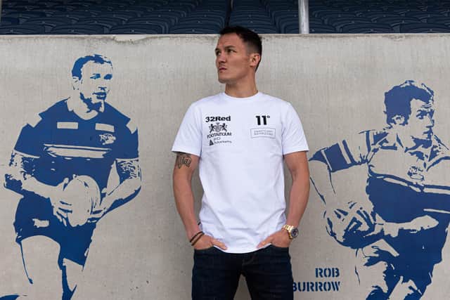 Josh Warrington flanked by rugby league legends at Headingley (Picture: Luke Holroyd)