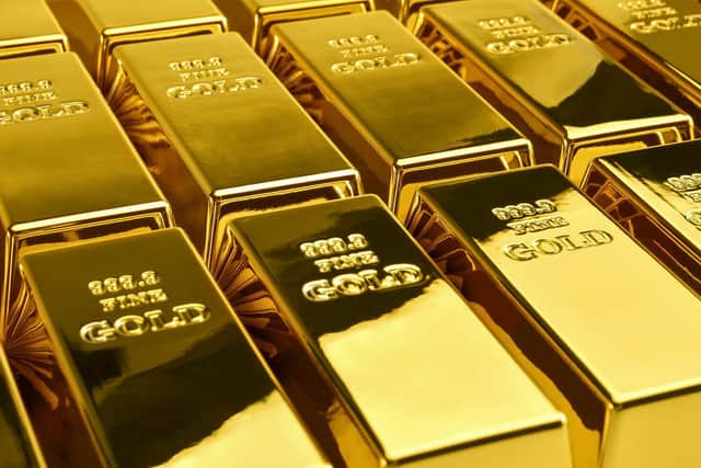 A combined half a million pounds has been stolen from two victims of a scam asking them to buy bars of gold
