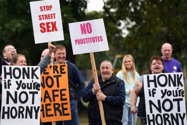 Holbeck residents protesting against the Managed Approach (photograph taken before Covid-19 pandemic)
