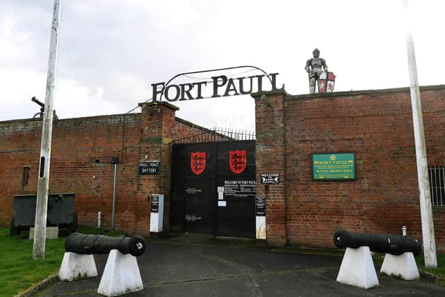 Fortifications have existed on the site, also known as the Paull Point Battery, since the reign of Henry VIII when an emplacement with 12 guns was built in 1542.