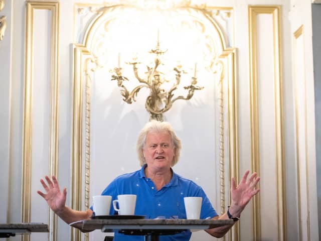 Tim Martin, chairman and founder of Wetherspoon, said: "The company continues to expect to make a loss for the year ending July 25."