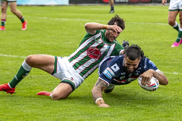 David Fifita scores Wakefield's second try. Picture: Tony Johnson