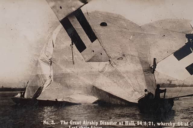 The crashed stern of airship R.38/ZR-2 in the Humber. Image copyright of D.Howlett