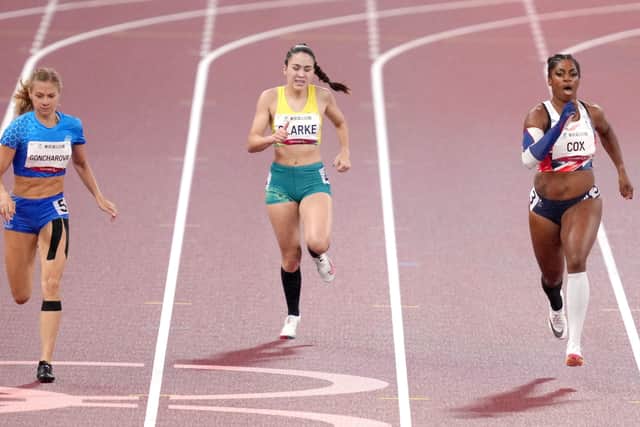 Great Britain's Kadeena Cox (right) in action during the Women's 400 metres.
