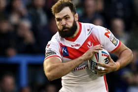 Stop me if you can - St Helens' Alex Walmsley (Picture: Paul Currie/SWpix.com)