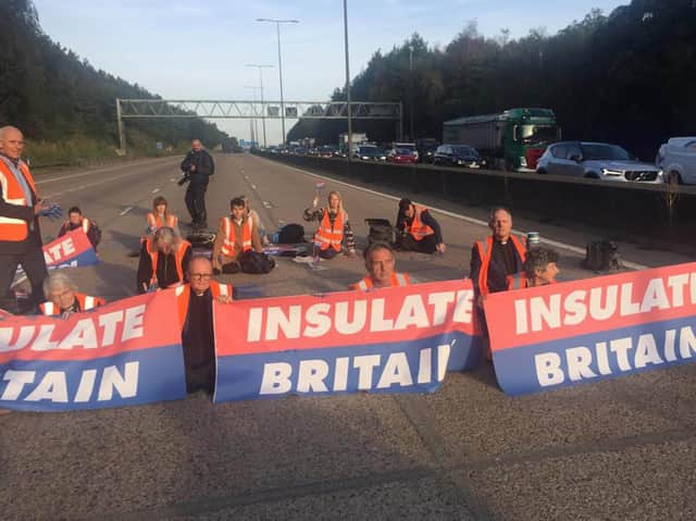 Protesters occupying the clockwise and anti-clockwise lanes on the M25