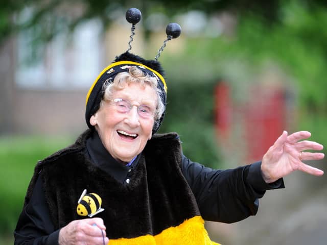Age UK fundraiser Jean Bishop became known as Hull's bee Lady. She has died at the age of 99.