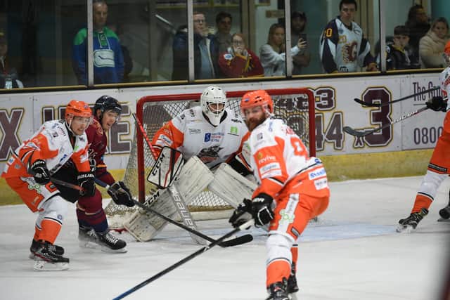Sheffield Steelers' goal comes under pressure in Guildford in Sunday night's 6-3 win. Picture: John Uwins/EIHL.