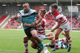 Mahe Fonua scores for Hull in their win at Leigh in June. Picture by Paul Currie/SWpix.com.