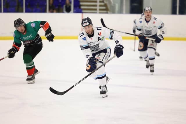 Jason Hewitt scored in the 3-2 win at home over Bees IHC on Saturday night. Picture: Peter Best.
