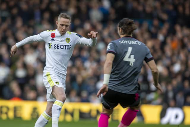 Adam Forshaw made a welcome return to Leeds United's starting line-up against Leicester City (
Picture: Tony Johnson)