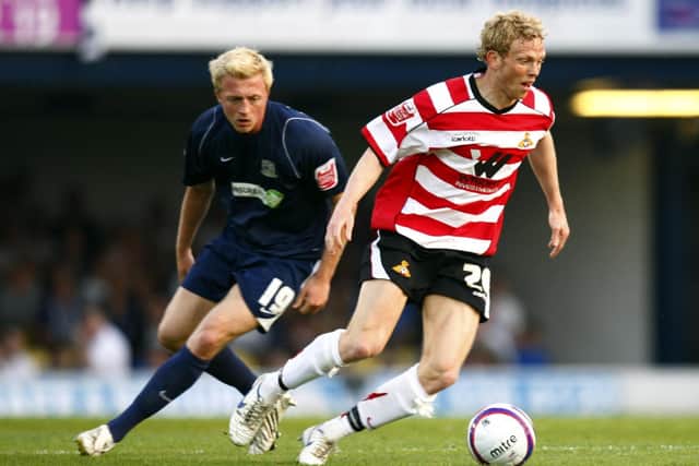 Doncaster's Paul Green and Southend's Lee Barnard during the Coca-Cola football League One Play Off Semi Final in 2008 (Picture: PA)