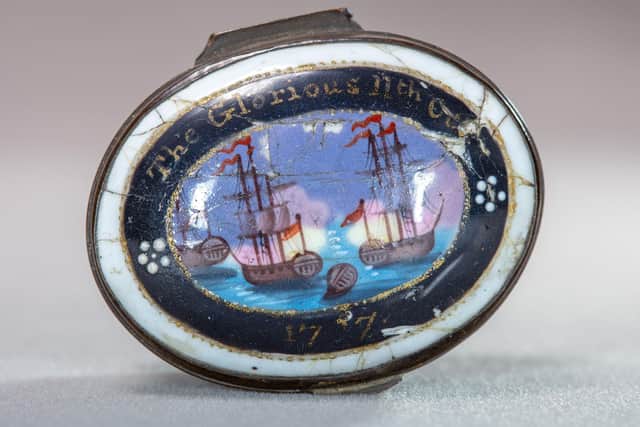 Patch Box, ‘Battle of Camperdown, North Sea (1797) between the Dutch and British Navy Fleet’. Photo: Courtesy of Leeds Museums and Galleries.