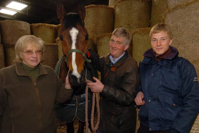 James Reveley with his late grandmother Mary, one of the most successful dual purpose trainers ever,  and his father Keith before Rambling Minster ran in the 2009 Grand National.