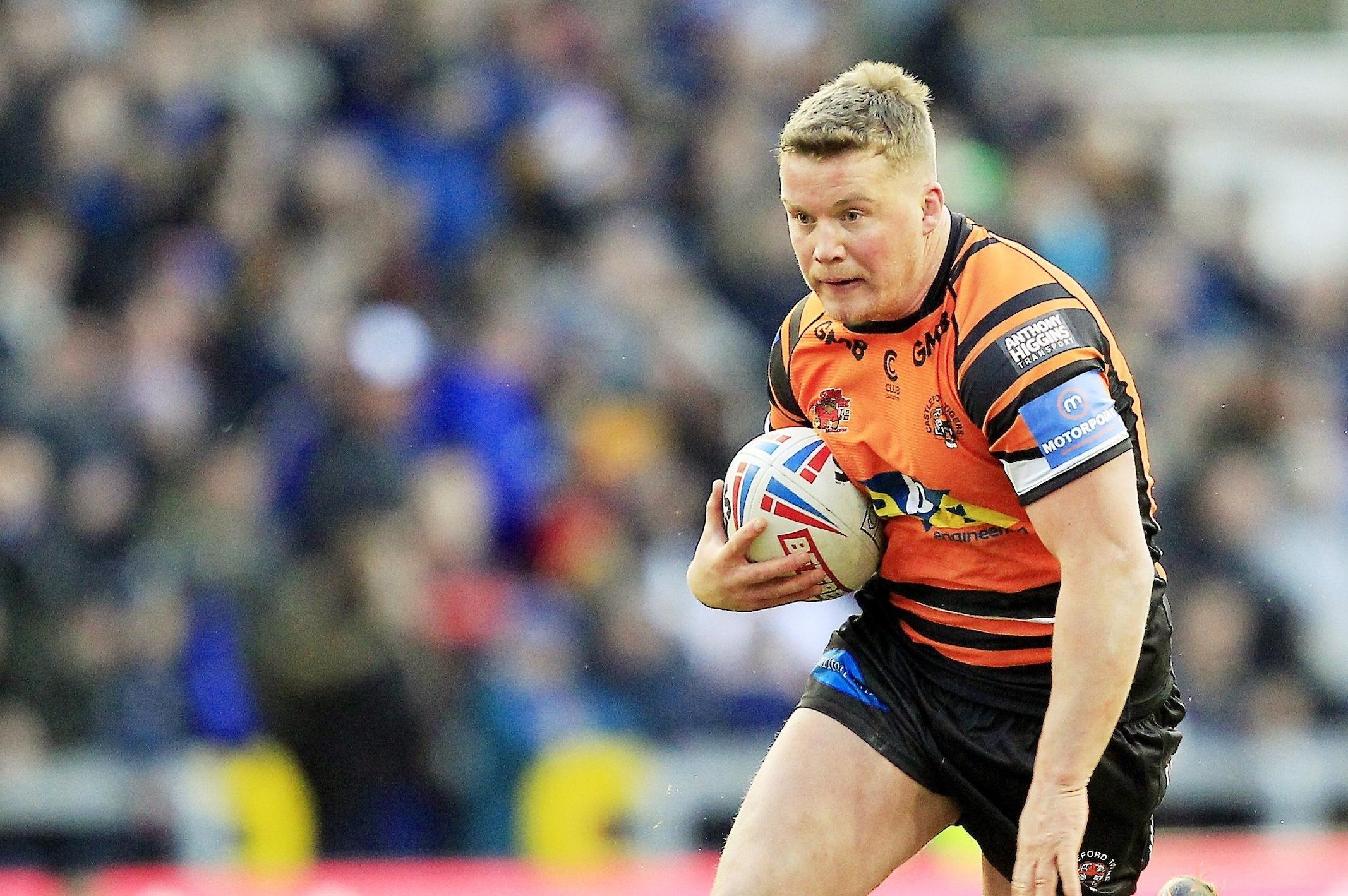 Versatile Adam Milner happy to switch positions at Castleford Tigers